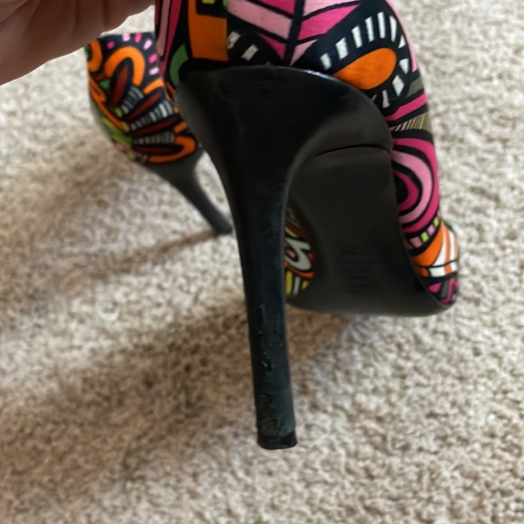 Missoni Heels With Retro Design - Picture 6 of 13